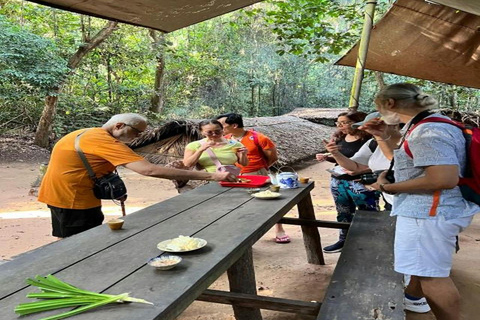 HCMCity: Full Day Combine Cu Chi Tunnels & Mekong Delta Private Tour