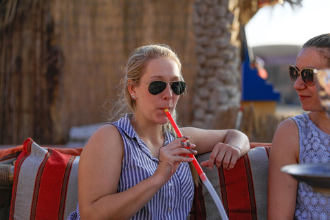 迪拜：Al Marmoom 的除夕庆祝活动和烧烤晚餐迪拜：在阿尔马穆姆庆祝除夕夜和烧烤晚餐