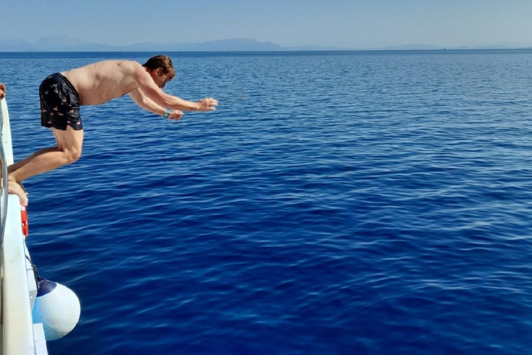 Kefalonia: Island Crossing, Zakynthos Navagio & Blue Caves