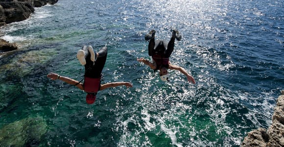 Mallorca: Halbtägiges Coasteering-Erlebnis