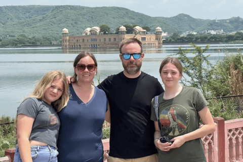 From Delhi: 4-Day Agra, Ranthambore & Jaipur Guided Tour Tour with 4-Star Accommodation