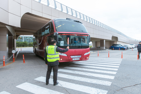 Bakú: Traslado en autobús desde o hacia el aeropuerto de Bakú