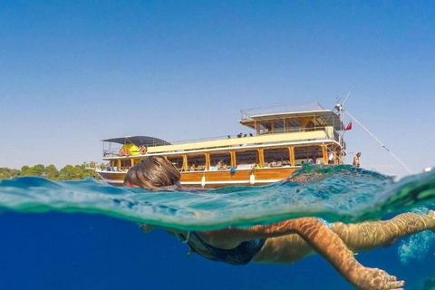 Antalya: Ontspannen boottocht met lunch naar de Duden watervalOntmoeting op de boot