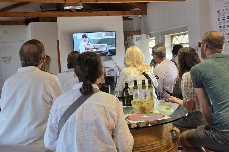 Chania: Private Wine & Olive Oil Tasting with Village Tour