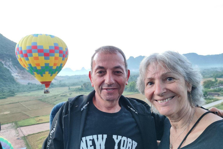 Vang Vieng: Hot Air Balloon Ride with City Hotel Pickup