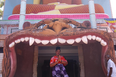 Negombo: Private City Tour by Tuk Tuk with Hotel Pickup