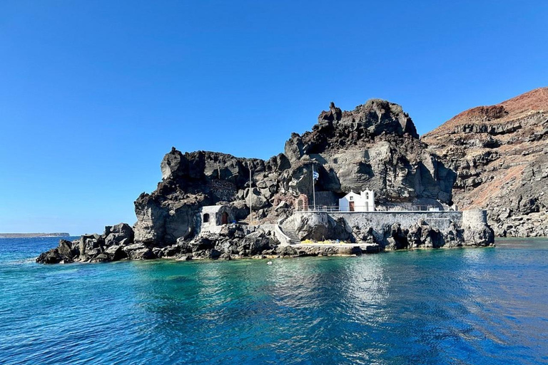 Santorini: Private Motorboat Cruise and Volcano Hike Daytime 4-Hour Private Motorboat Cruise & Hike