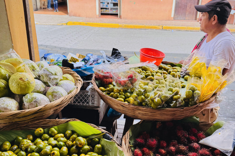 León: Central Market Food Tasting Tour