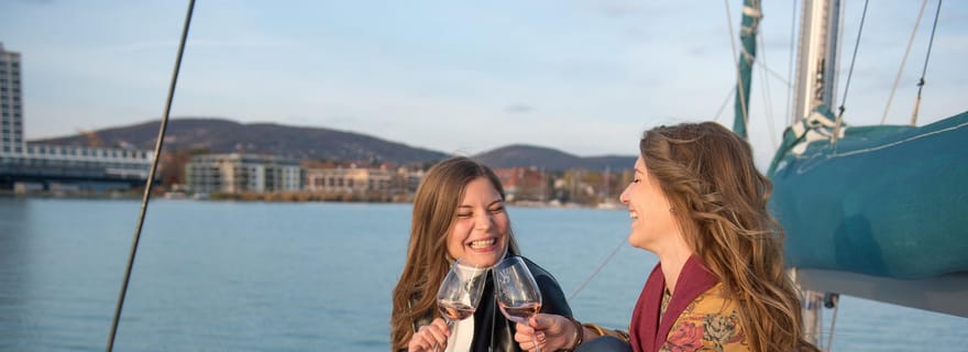 Lac Balaton : croisière privée à la voile avec skipper