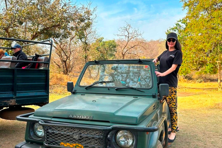 De Jaipur: tour de 2 dias e 1 noite pelo Ranthambore Tiger SafariExcursão com Safári em Ranthambore para 2 pessoas