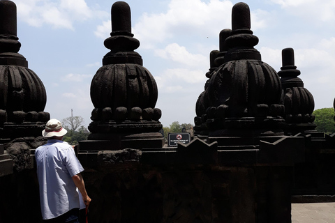 Yogyakarta: Tour di un giorno dei templi di Borobudur e Prambanan