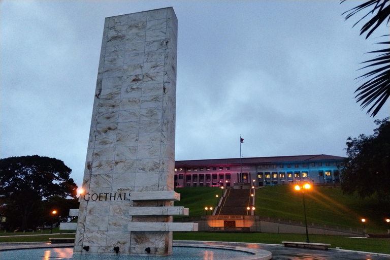 Panama: Night Tour and The Point Lookout Panama: Night tour with dinner, shared service in English