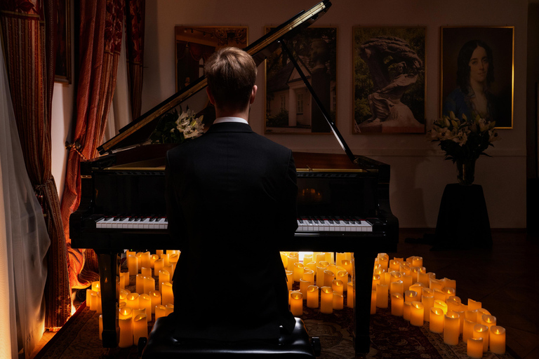 Krakow: Chopin Concert by Candlelight with Wine