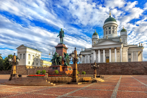 Helsinki Old Town Highlights and Hidden Gems Private Tour 2-hour: Old Town Tour