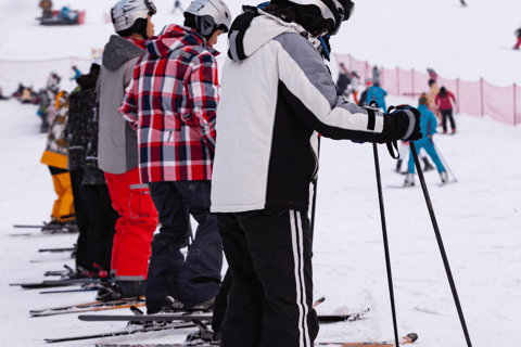 Busan: Eden Valley Ski Resort Tagestour mit AusrüstungsverleihSchlitten Tour (3Jahre▲)