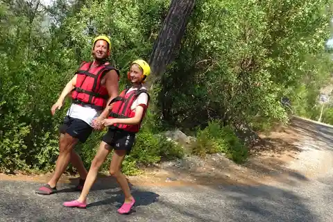 Antalya: VIP Rafting, Buggy, Zipline ve Kanyon Geçişi Deneyimi