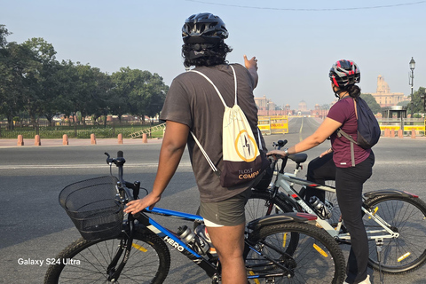 TOUR IN BICICLETTA DI NUOVA DELHI CON COLAZIONE