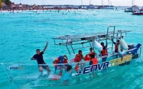 Isla Mujeres: Clear Boat Tour "La Isla"