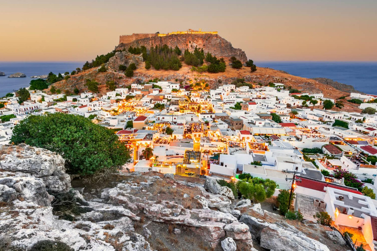 Vanuit Rhodos Stad: Avondtocht met de bus naar LindosVanuit Rhodos Stad: Avondbusreis naar Lindos