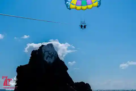 Funchal: Parasailing Tour an der Küste der Insel Madeira