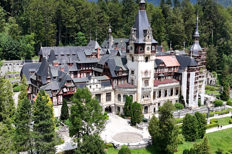 Brașov Day Tour : Bran Dracula’s Peleș & Wednesday Castles