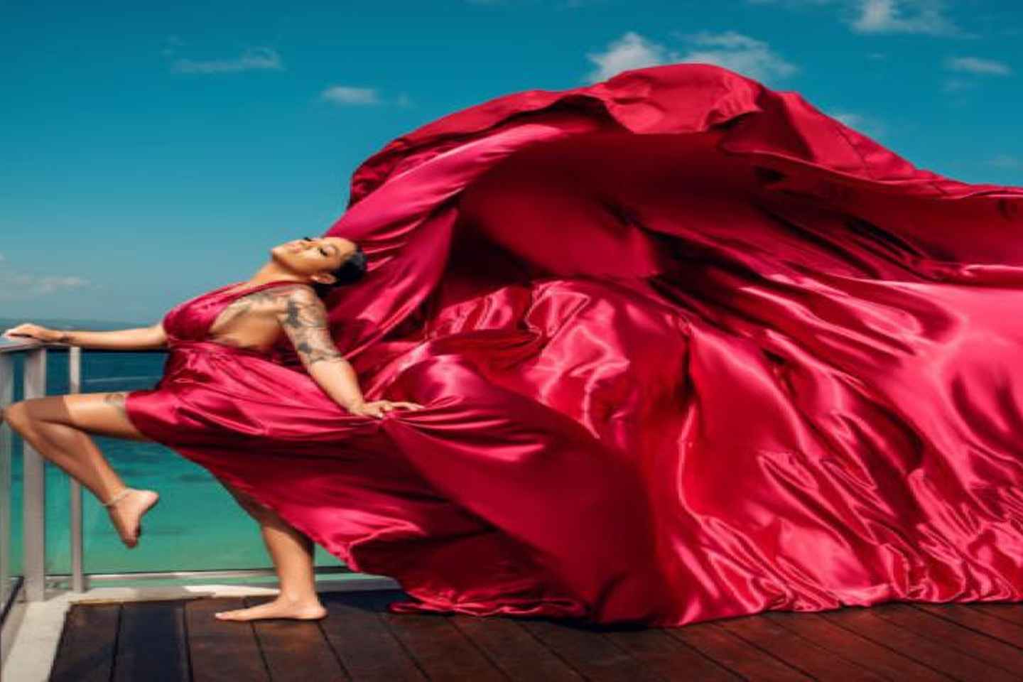 LONG FLYING DRESS FOR RENTAL CAPADOCIA