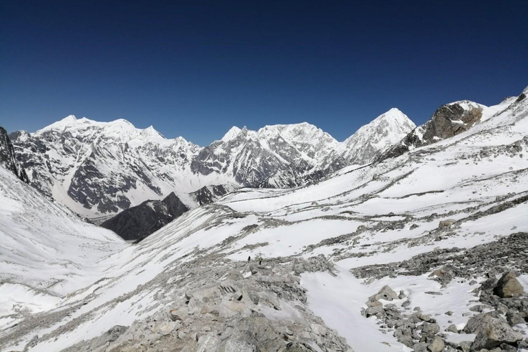 Kathmandu: Kanchenjunga Base Camp Trek mit Flügen