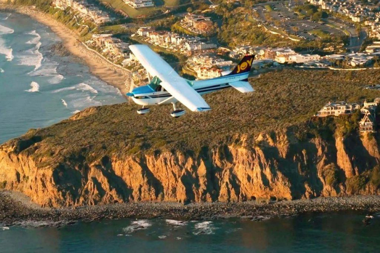 Hrabstwo Orange: Wycieczka lotnicza Deluxe z lotniska John WayneOrange County Deluxe Air Tour (3 osoby)