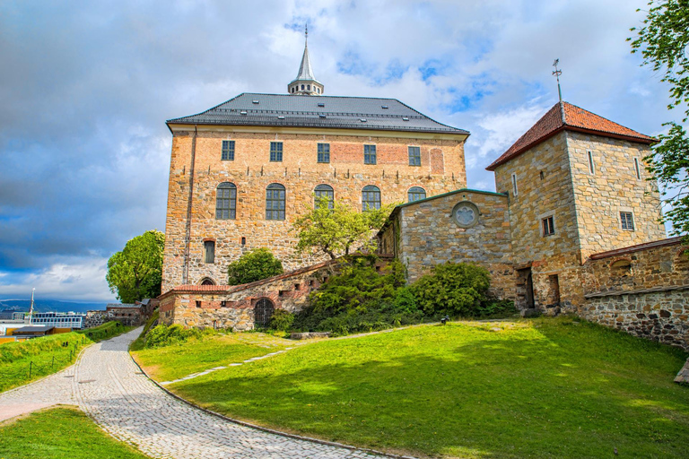 WWII History Highlights Oslo Private Guided Walking Tour 3-hour: WWII History & Home Front Museum Tour