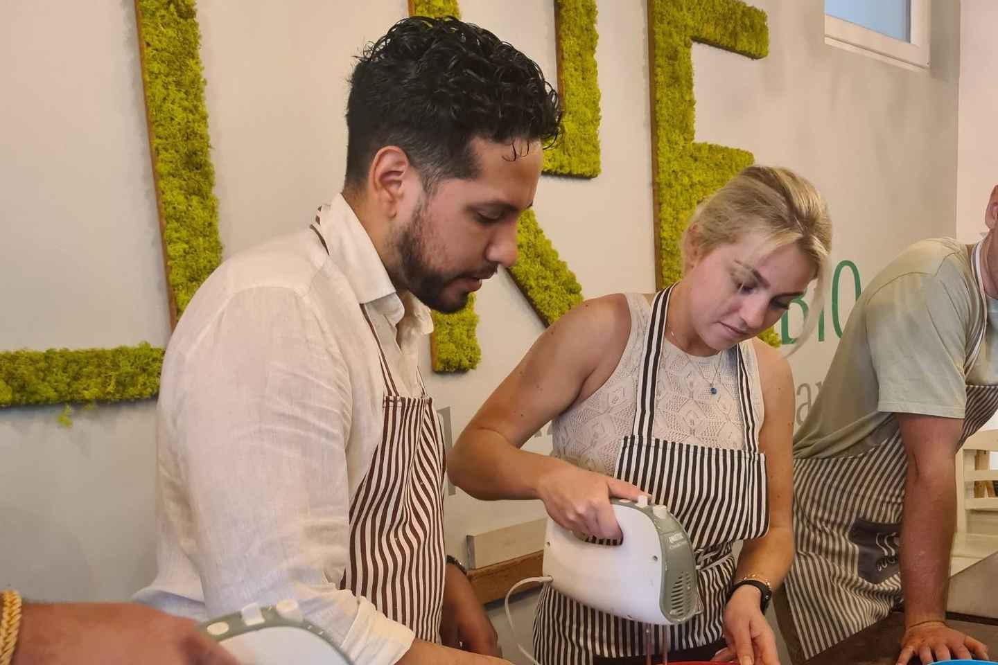 Vatican Pasta Class with wine and tiramisù