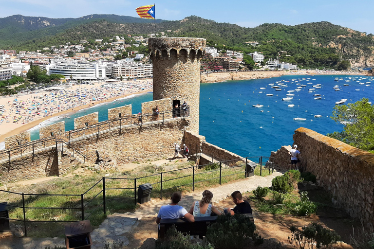 De Barcelona: Excursão de um dia a Tossa de Mar com tempo de praia