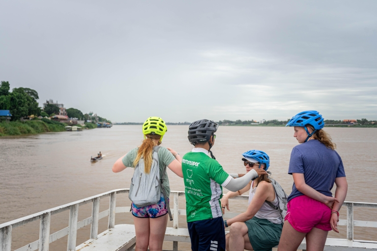 Phnom Penh: Silk Island Sunset Bike Tour inclusief drankjesPhnom Penh: Zijde-eiland Zonsondergang Fietstour