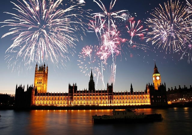 Londres : croisière du Nouvel An avec feux d'artifice sur la Tamise