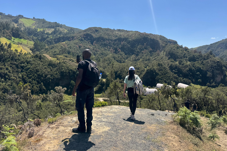 Addis Ababa: 14-Day Adventure and Nature Tour(customizable)