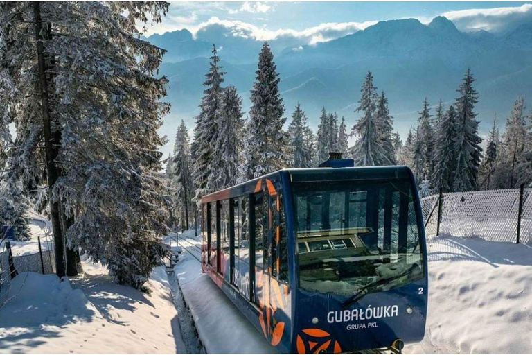 Cracovie : Visite de Zakopane + piscines thermales avec prise en charge à l'hôtelZakopane + piscines thermales avec prise en charge à l'hôtel|Transport partagé