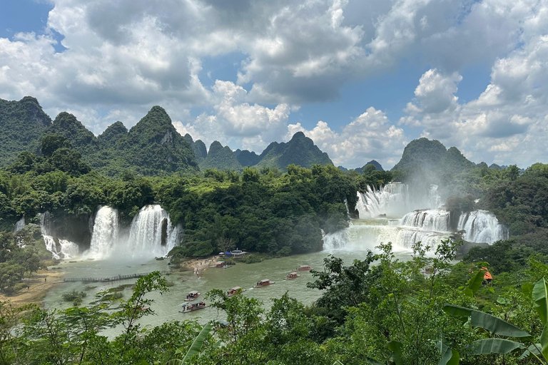 Cao Bang: Ban Gioc Waterfall Day Tour by Motorbike or Car Full-Day Car Tour with a Local Guide