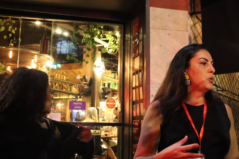 São Paulo: Women's Nightlife Tour with Drinks at Hidden Bars