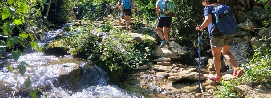 Nong Khiaw : trek de 2 jours dans la jungle, hébergement, cascade et kayak