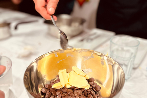 Bruges : 1,5h d&#039;atelier de fabrication de truffes au chocolat