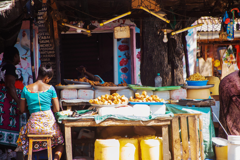 Threads of Mombasa Textile and Market Tour with Lunch