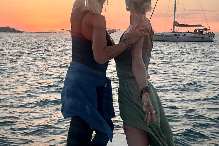 MYKONOS SOUTH OR WEST COAST EVENING SEMI PRIVATE CRUISE