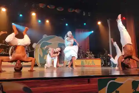 Ginga Tropikal Samba için Rio Bileti