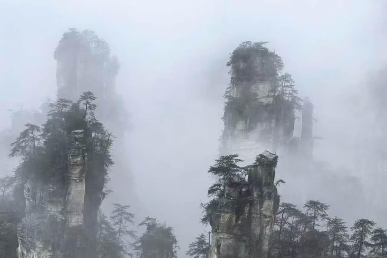 Zhangjiajie: 4-Day Private Tour with Hotel & Train Ticket package4_38seat