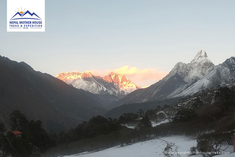 Caminata de 12 días por el Campo Base del Everest con guía sherpa local