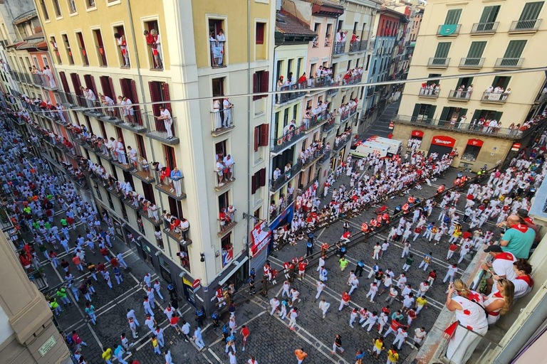 Pamplona Bulls: Balcony View & Gourmet Breakfast