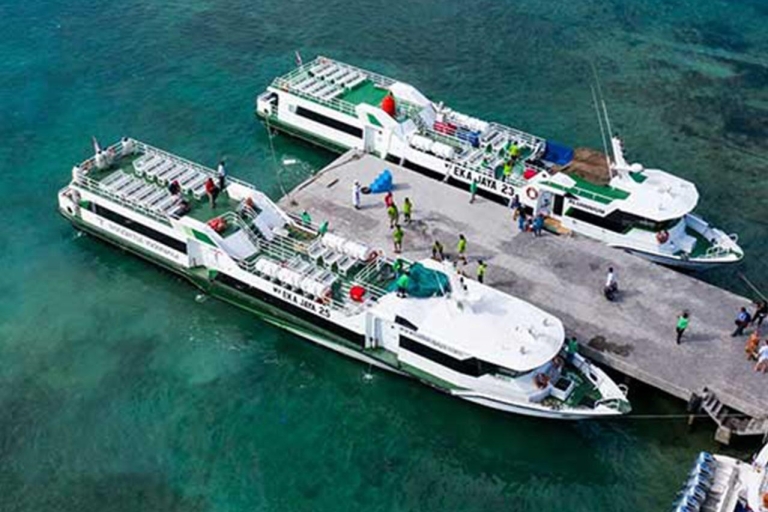 Padang bai: Boot tussen Padang Bai en Gilli TrawangWijaya Perkasa Fastboat Van (Padang bai naar Gilli Trawangan)