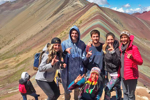 Cuzco: Montaña del Arco Iris con comidas y Valle Rojo (opcional)