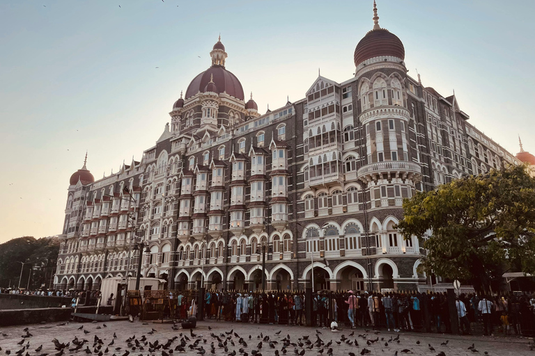 Mumbai: Rundvandring i Colaba – Gateway, katedral, marknad, caféMumbai: Rundvandring i Colaba, katedral, marknad, café