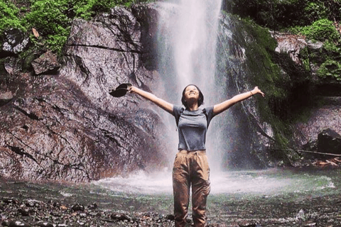 Arusha: Cascate di Napuru Meru