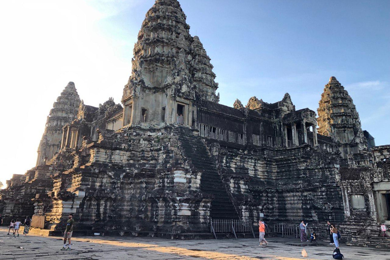 2-Day Angkor complex & Kompong Phluk with Spanish tour guide